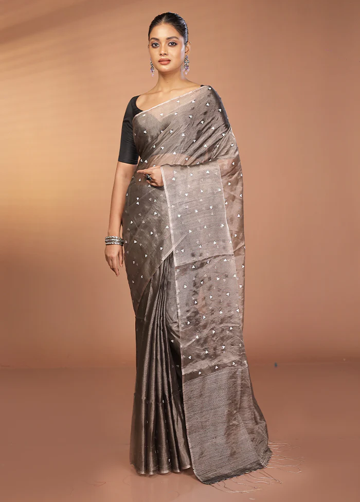 Grey Handloom Matka Pure Silk Saree With Blouse Piece - Image 2