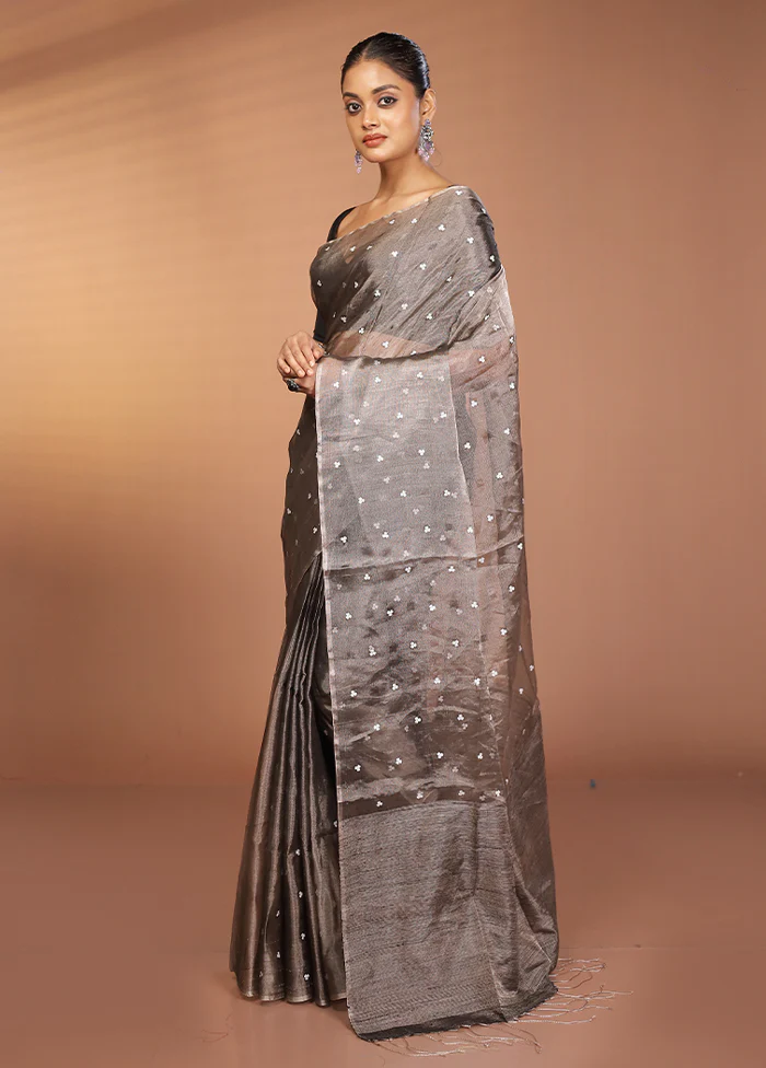 Grey Handloom Matka Pure Silk Saree With Blouse Piece - Image 4