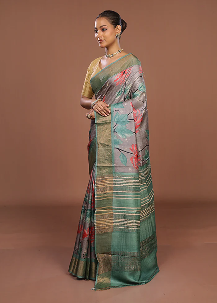 Grey Handloom Tussar Silk Saree With Blouse Piece - Image 4