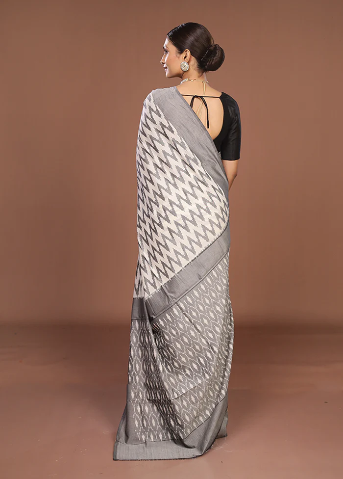 Grey Ikkat Silk Saree With Blouse Piece - Image 3