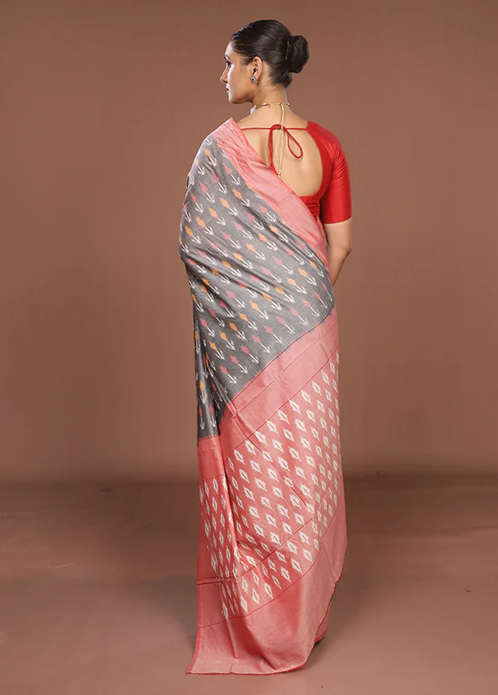 Grey Ikkat Silk Saree With Blouse Piece - Image 3