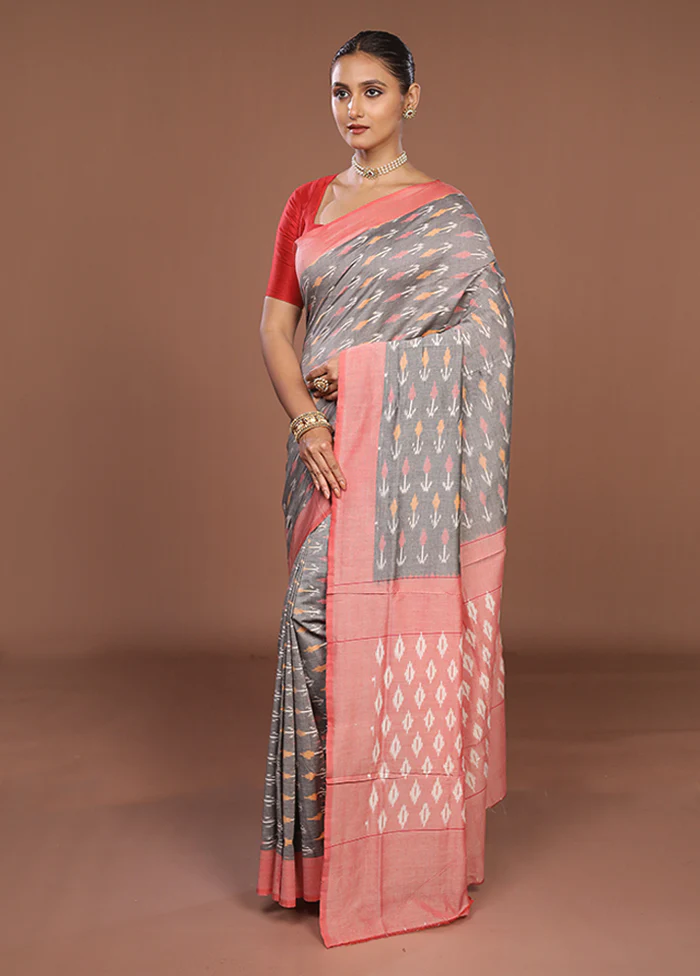 Grey Ikkat Silk Saree With Blouse Piece - Image 4