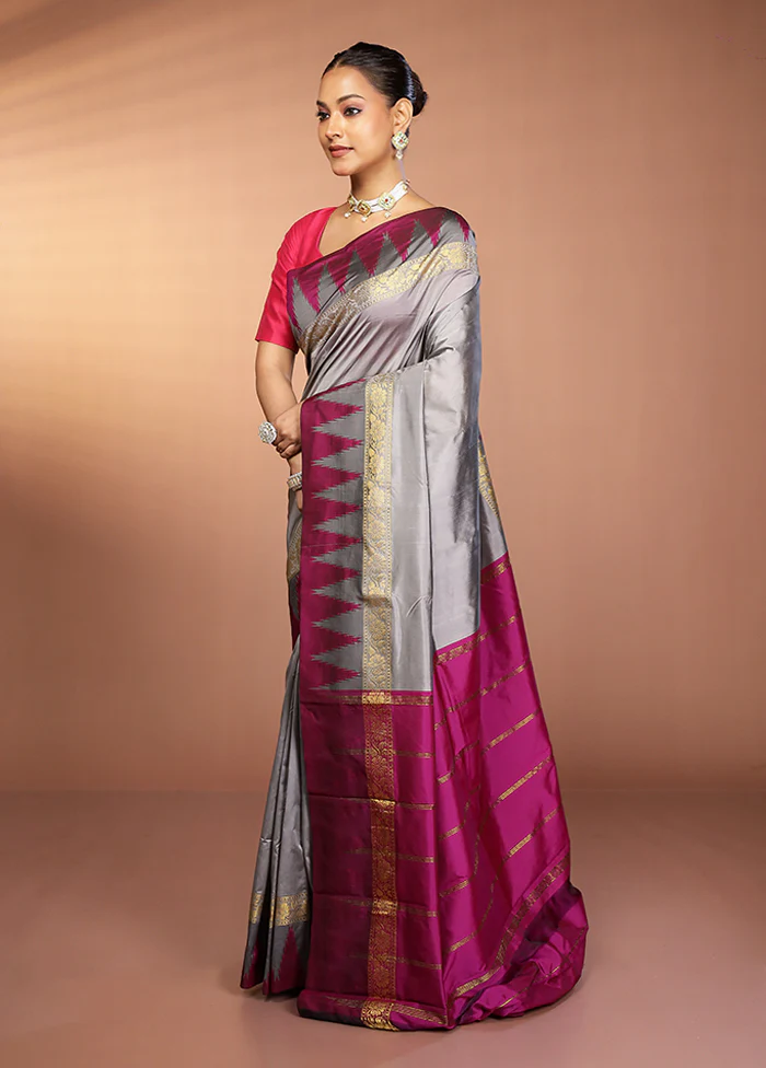 Grey Kanjivaram Silk Saree With Blouse Piece - Image 4