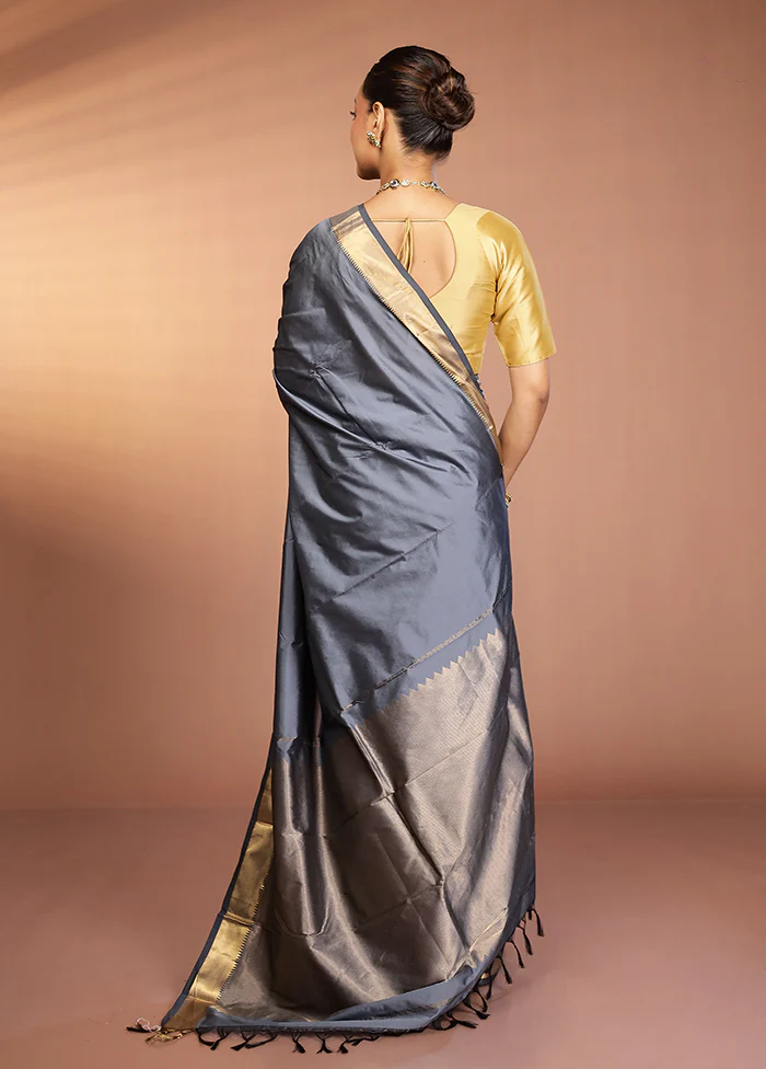Grey Kanjivaram Silk Saree With Blouse Piece - Image 3