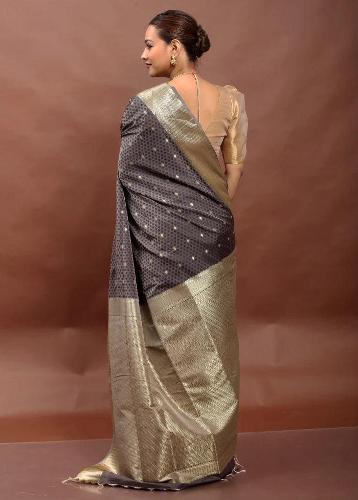 Grey Kanjivaram Silk Saree With Blouse Piece - Image 3