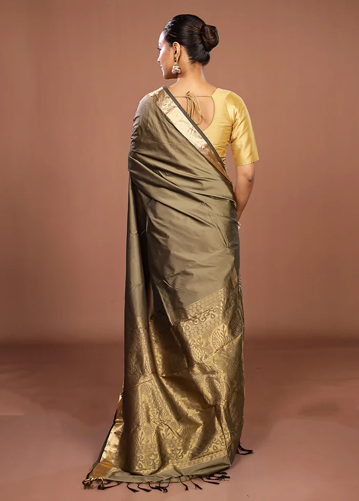 Grey Kanjivaram Silk Saree With Blouse Piece - Image 3