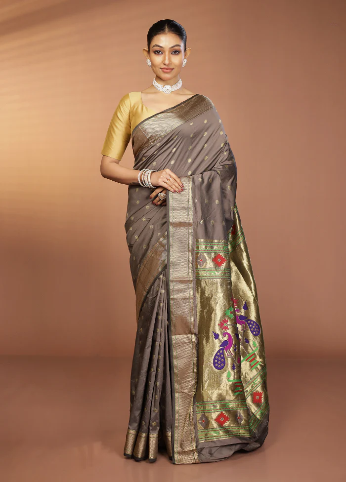 Grey Kanjivaram Silk Saree With Blouse Piece - Image 2