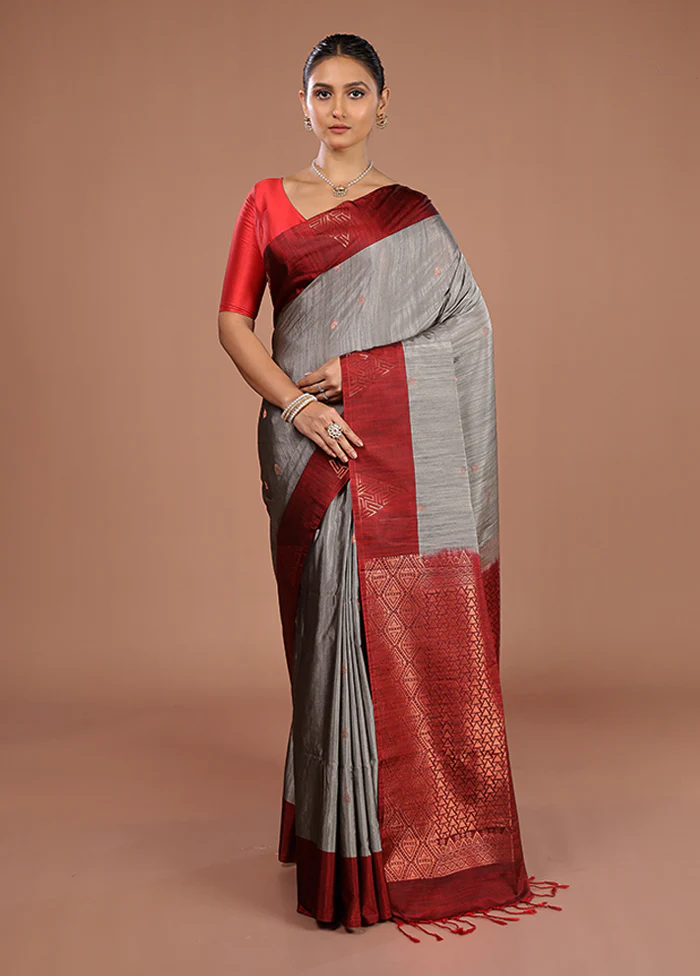 Grey Kanjivaram Silk Saree With Blouse Piece - Image 2