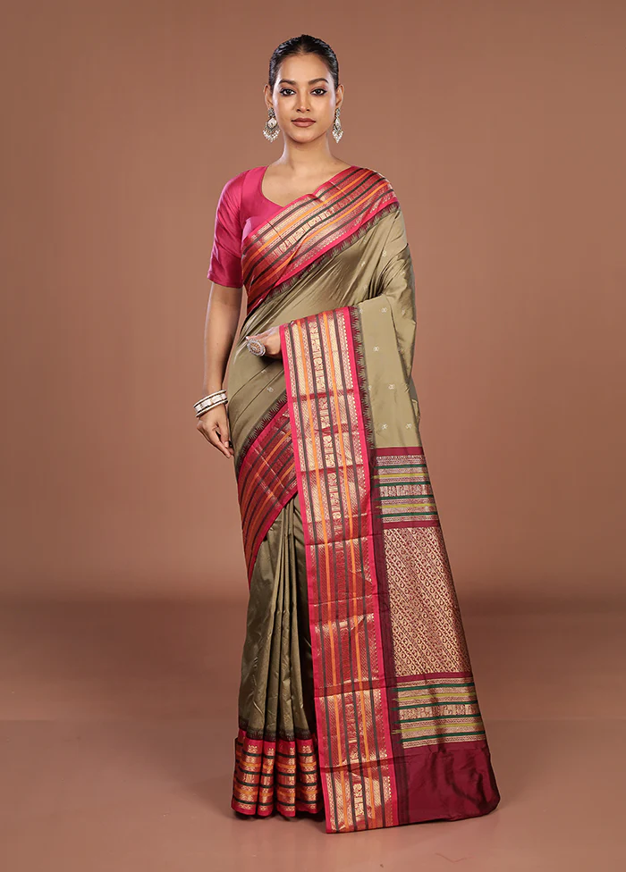 Grey Kanjivaram Silk Saree With Blouse Piece - Image 2