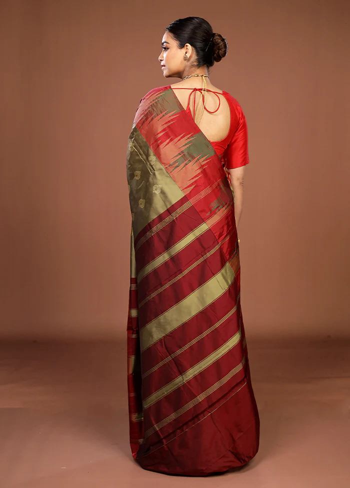 Grey Kanjivaram Silk Saree With Blouse Piece - Image 3