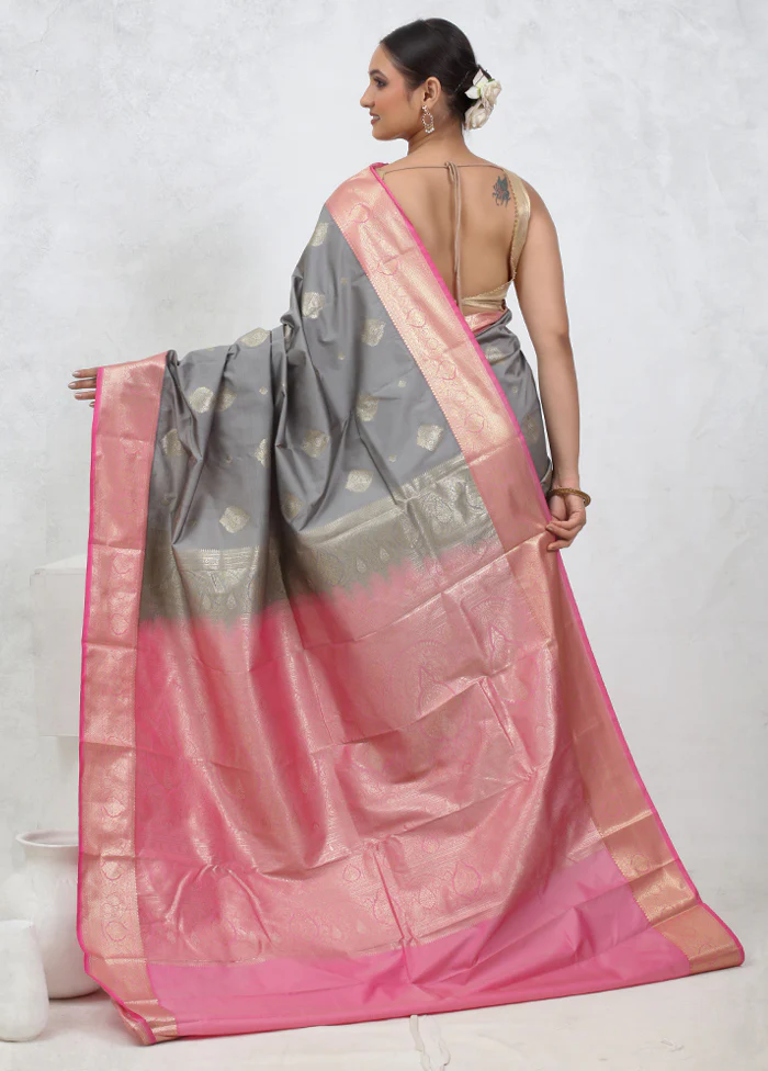 Grey Kanjivaram Silk Saree With Blouse Piece - Image 3