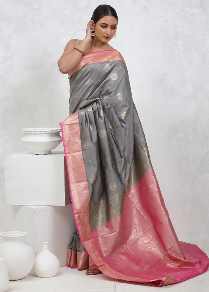 Grey Kanjivaram Silk Saree With Blouse Piece - Image 4