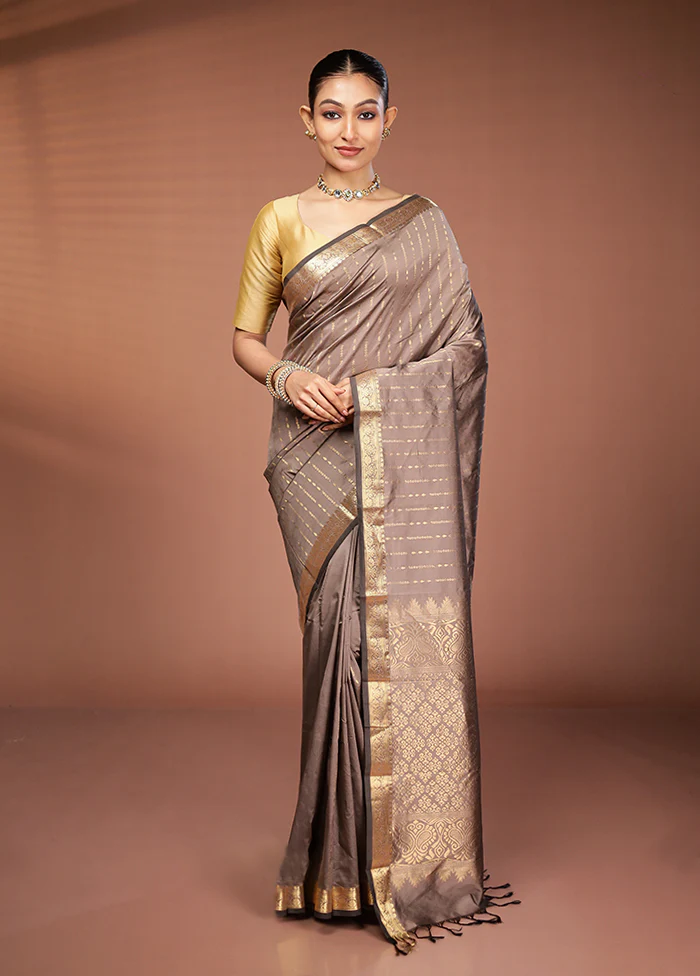 Grey Kanjivaram Silk Saree With Blouse Piece - Image 2