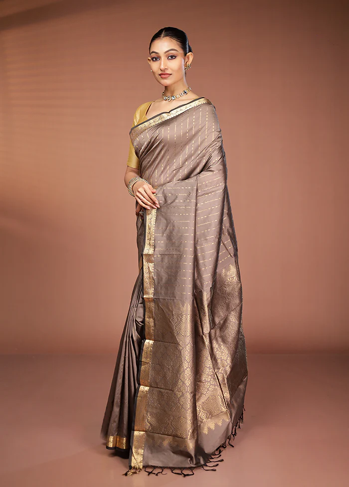 Grey Kanjivaram Silk Saree With Blouse Piece - Image 4