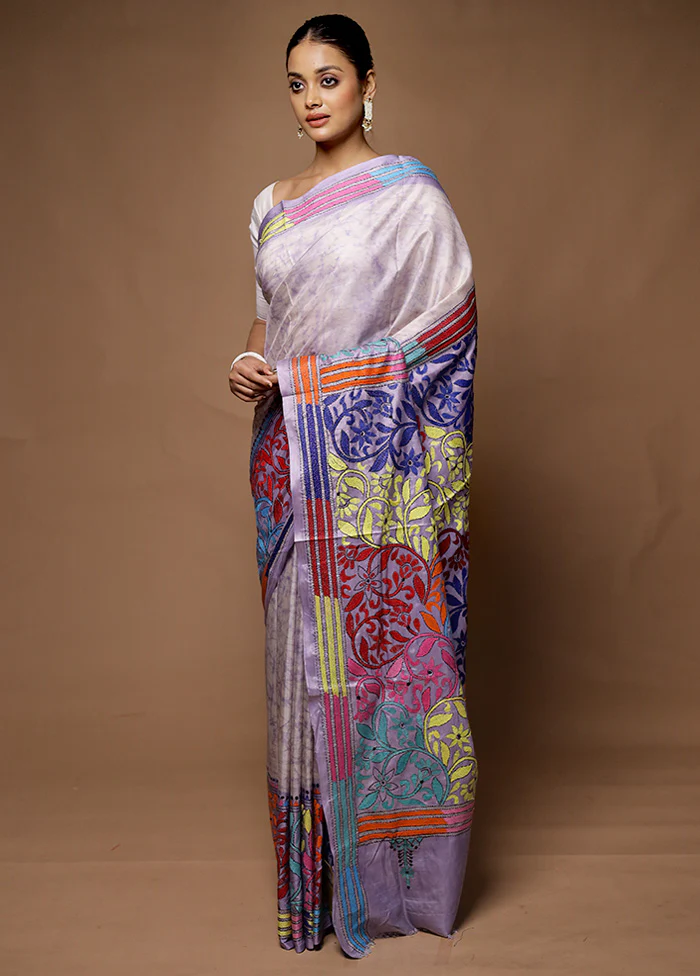 Grey Kantha Stitch Silk Saree With Blouse Piece - Image 4