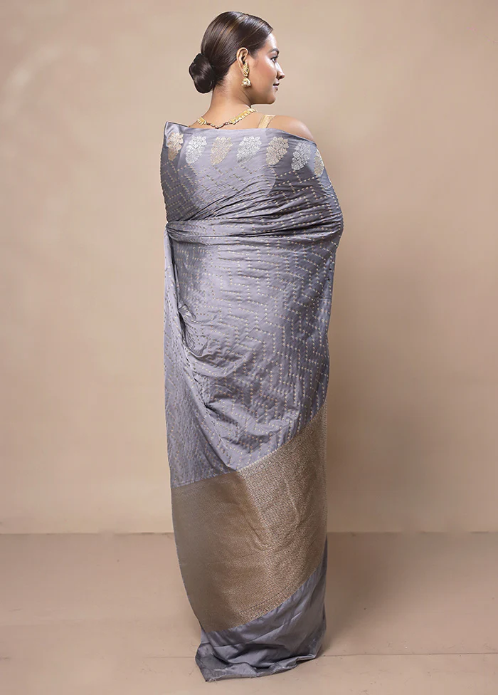 Grey Katan Silk Saree With Blouse Piece - Image 3