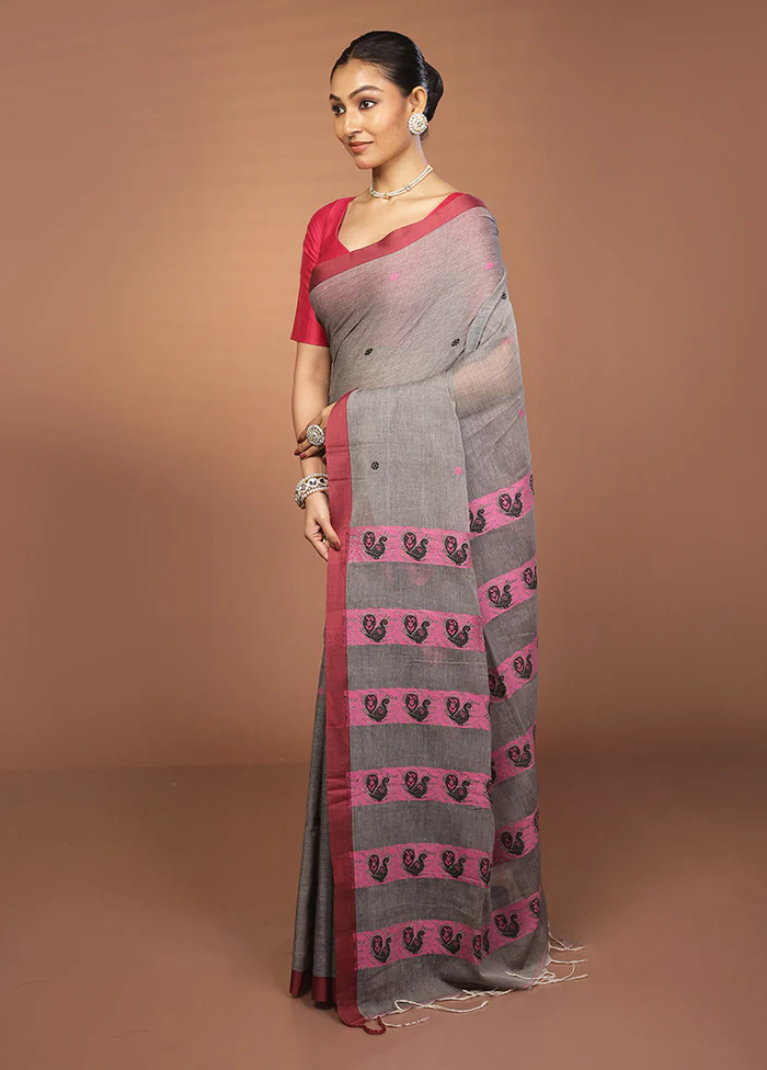 Grey Khadi Cotton Saree With Blouse Piece - Image 4