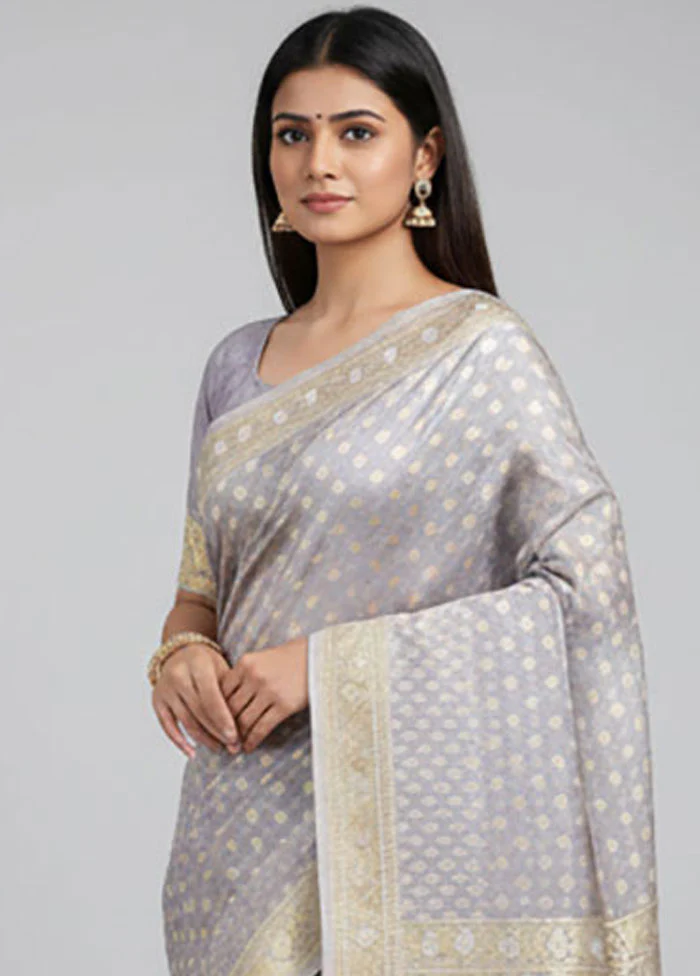 Grey Kora Silk Saree With Blouse Piece - Image 2