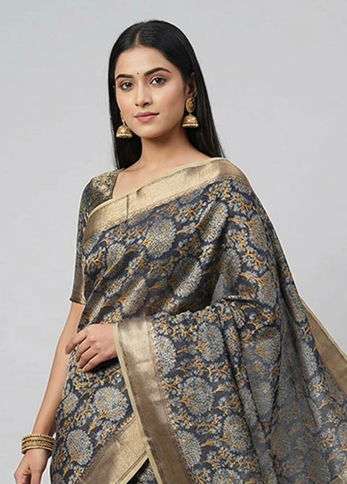 Grey Kora Silk Saree With Blouse Piece - Image 2