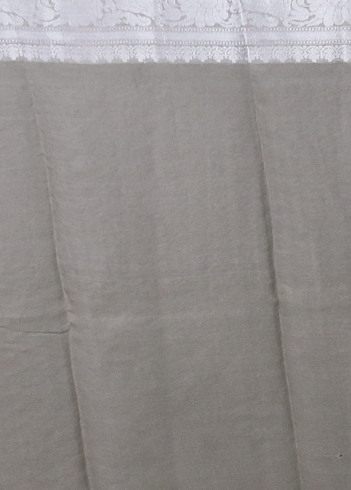 Grey Kora Silk Saree With Blouse Piece - Image 5