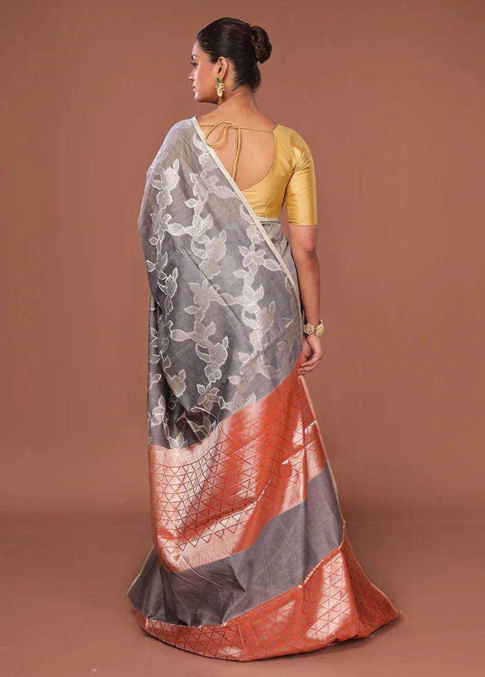 Grey Kora Silk Saree With Blouse Piece - Image 3