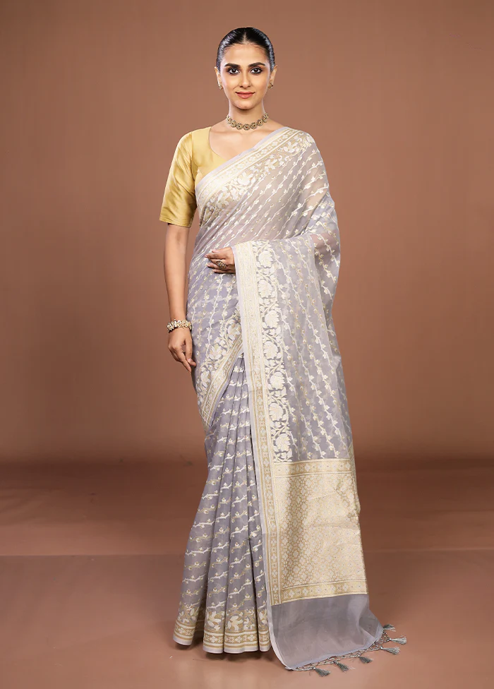 Grey Kora Silk Saree With Blouse Piece - Image 2