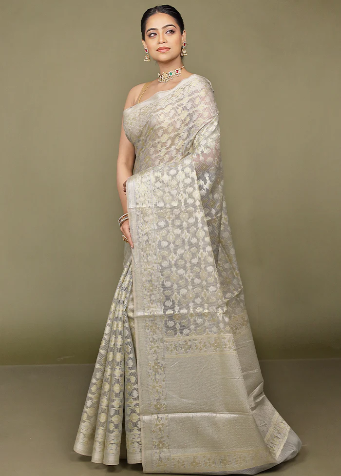 Grey Kota Cotton Saree With Blouse Piece - Image 4