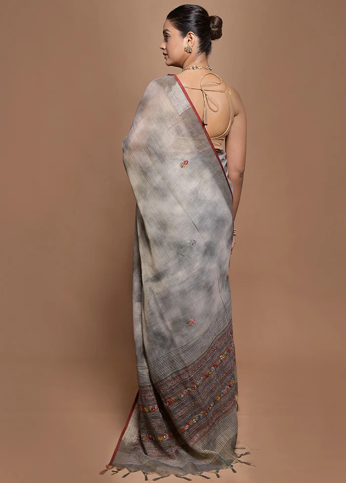 Grey Linen Silk Saree With Blouse Piece - Image 3