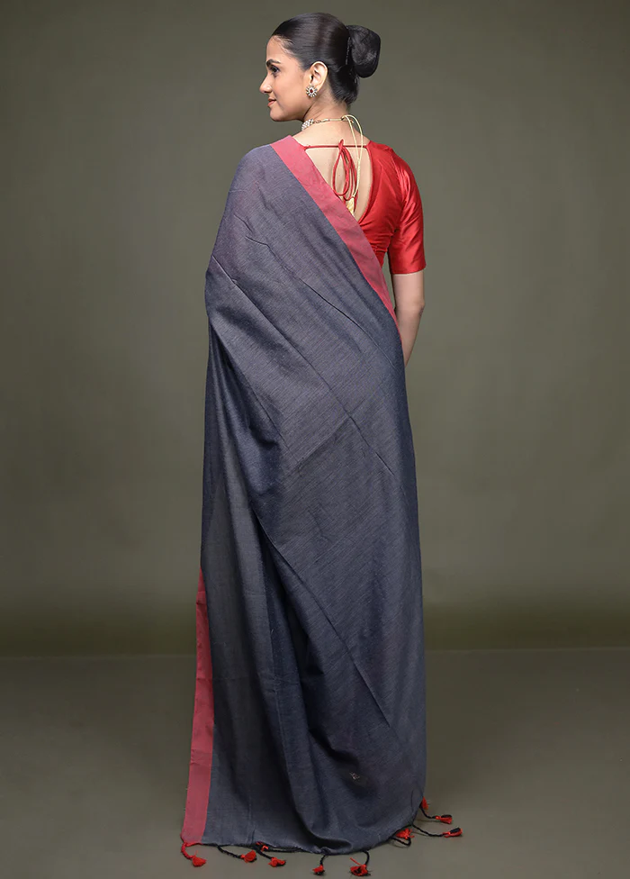 Grey Matka Silk Saree With Blouse Piece - Image 3