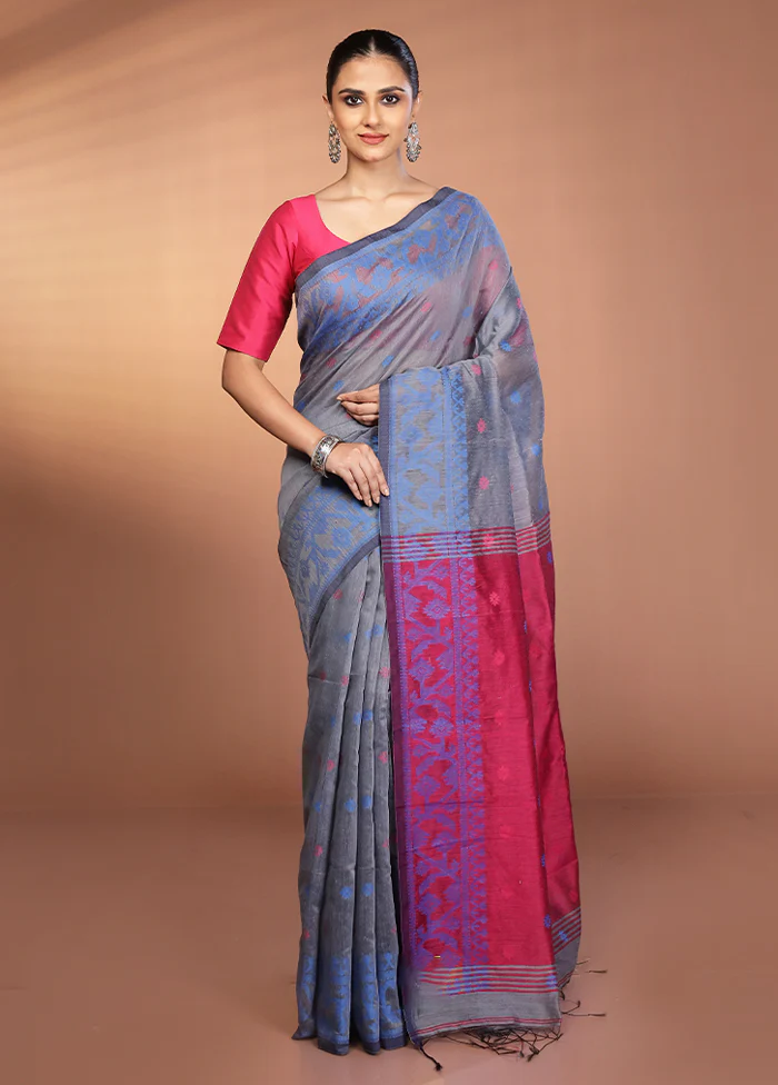 Grey Matka Silk Saree With Blouse Piece - Image 2