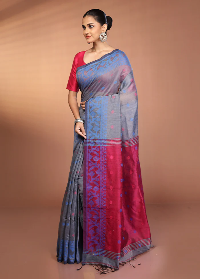 Grey Matka Silk Saree With Blouse Piece - Image 4