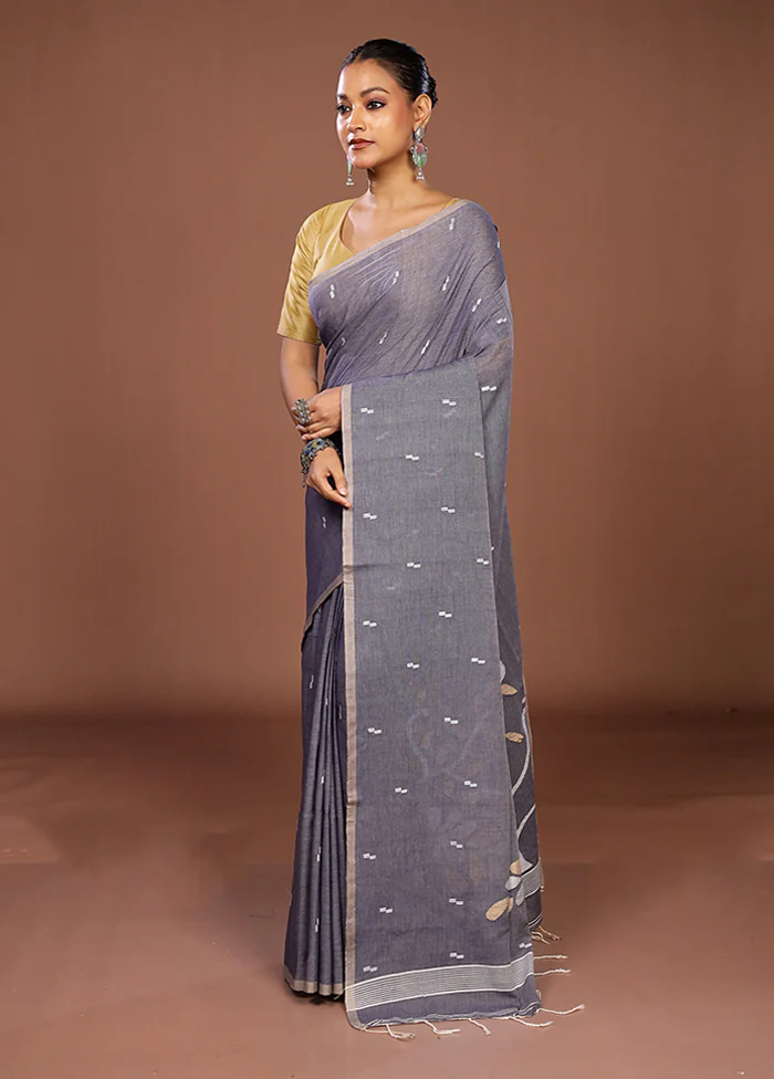 Grey Matka Silk Saree With Blouse Piece - Image 4
