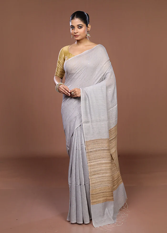 Grey Matka Silk Saree With Blouse Piece - Image 2