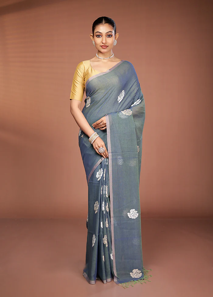 Grey Matka Silk Saree With Blouse Piece - Image 2