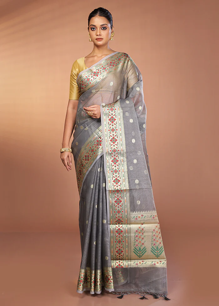 Grey Organza Saree With Blouse Piece - Image 2