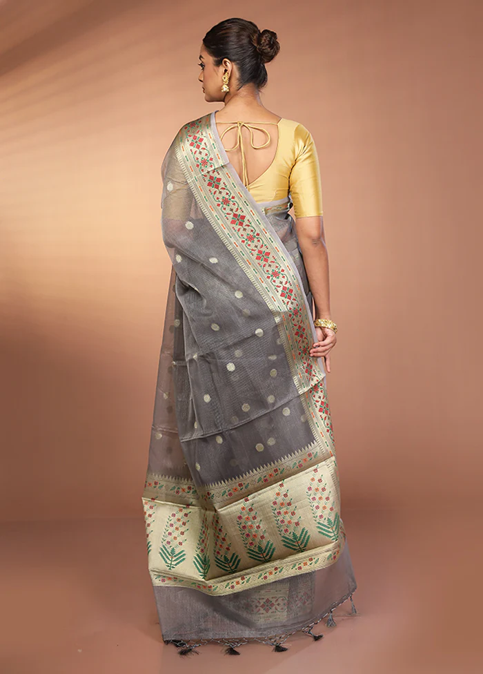 Grey Organza Saree With Blouse Piece - Image 3