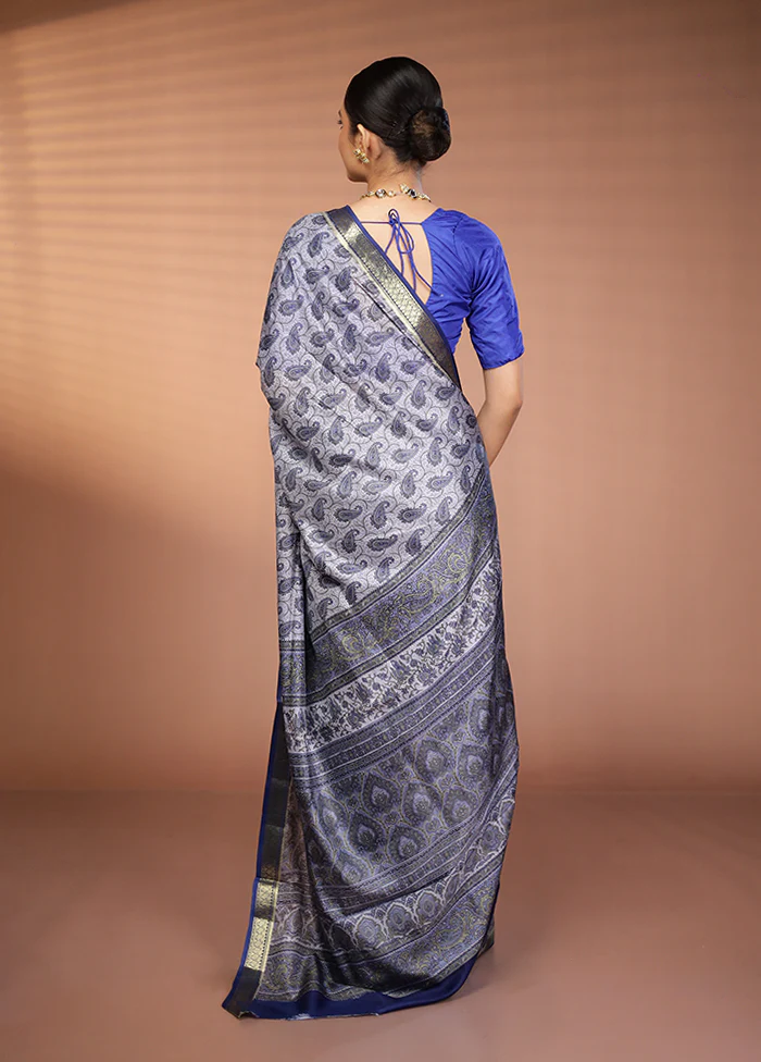Grey Printed Pure Silk Saree Without Blouse Piece - Image 3