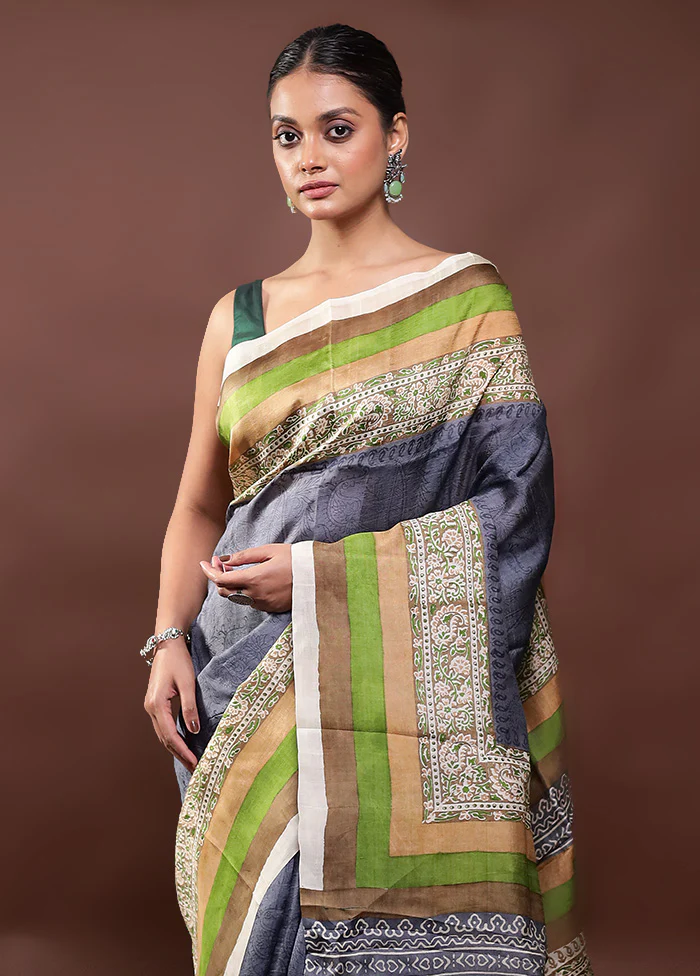 Grey Printed Pure Silk Saree Without Blouse Piece - Image 2