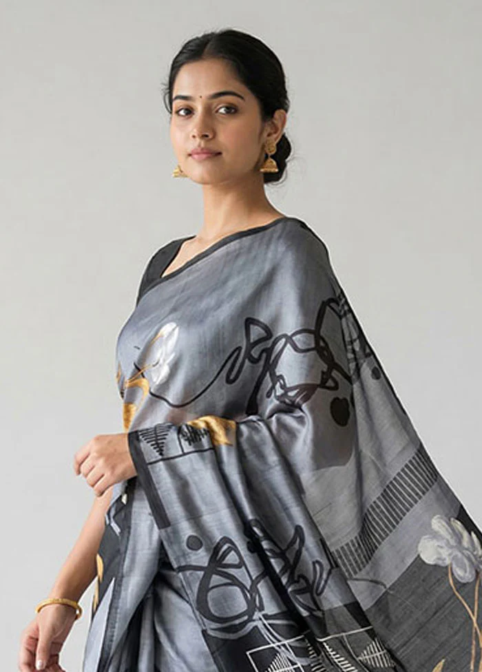 Grey Printed Silk Saree Without Blouse Piece - Image 2