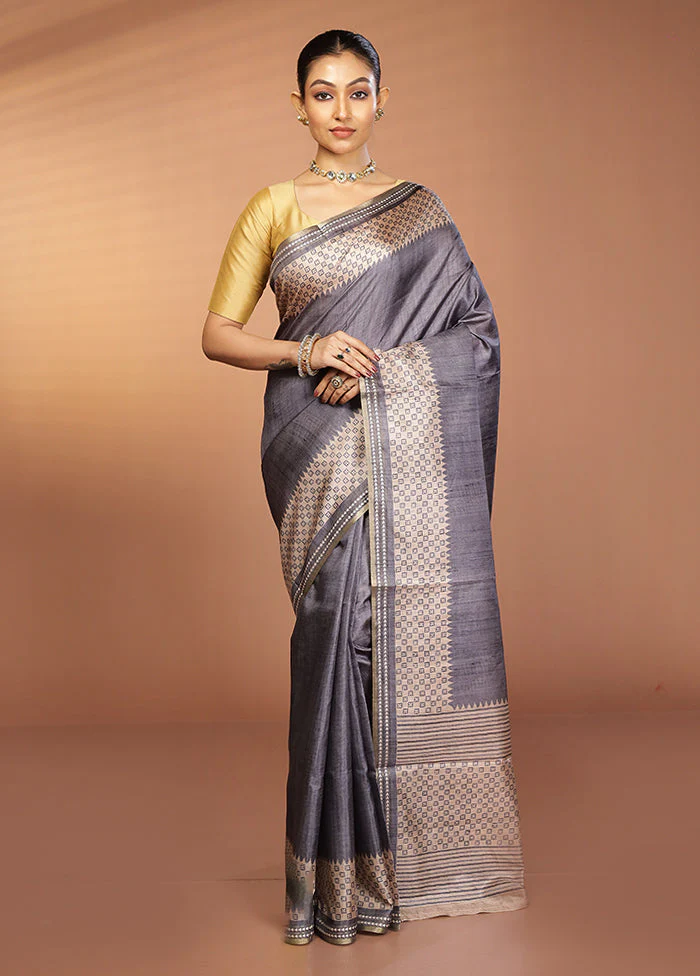 Grey Printed Pure Silk Saree Without Blouse Piece - Image 2