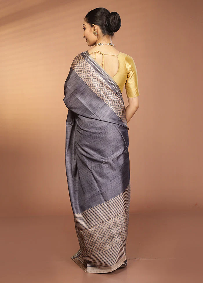 Grey Printed Pure Silk Saree Without Blouse Piece - Image 3