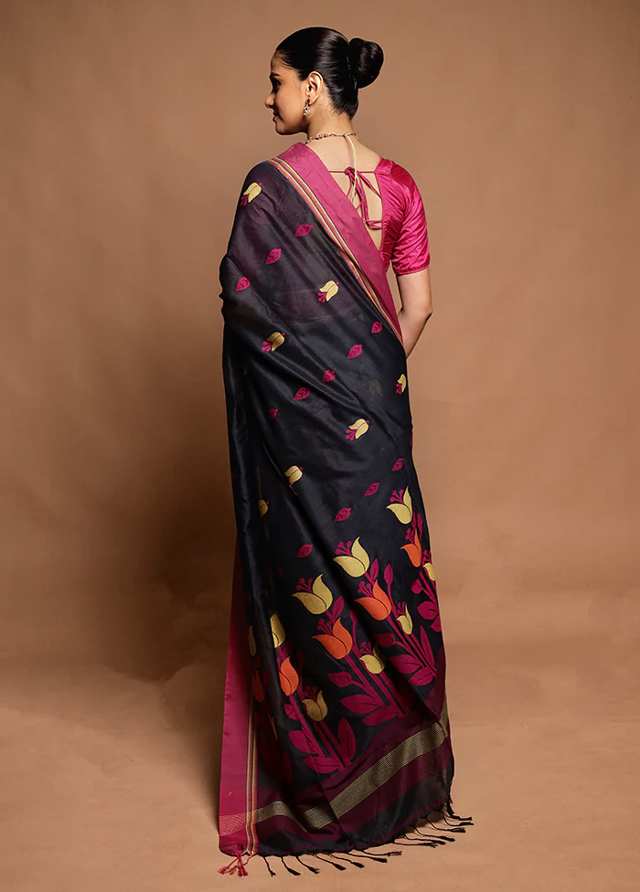 Grey Pure Cotton Saree With Blouse Piece - Image 3