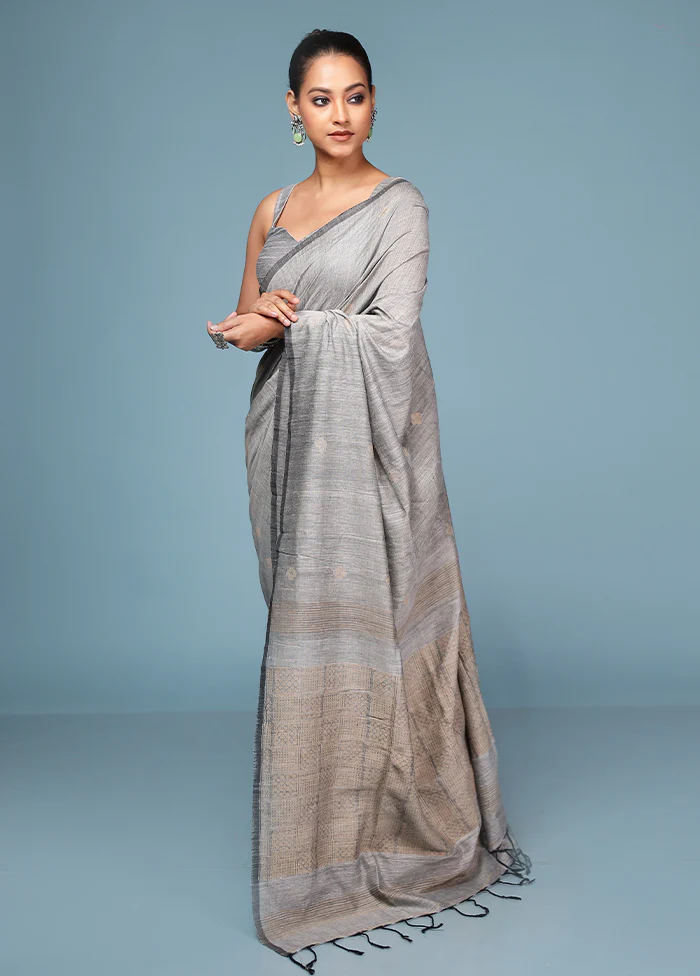 Grey Pure Cotton Saree With Blouse Piece - Image 4