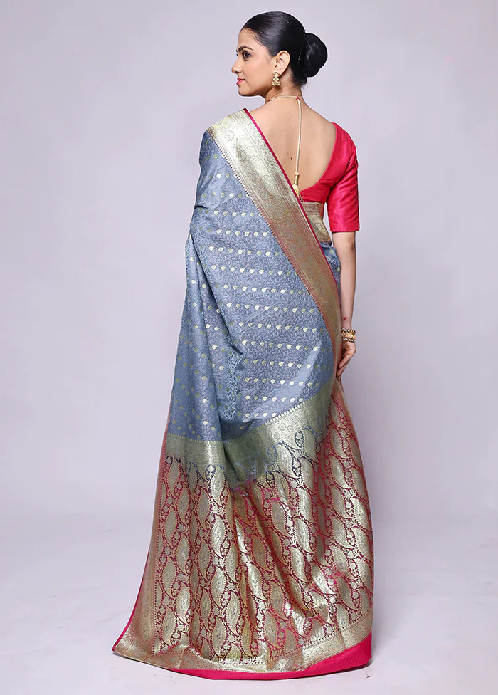 Grey Tanchoi Silk Saree With Blouse Piece - Image 3