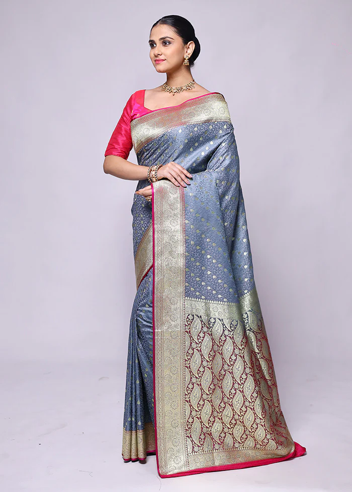 Grey Tanchoi Silk Saree With Blouse Piece - Image 4