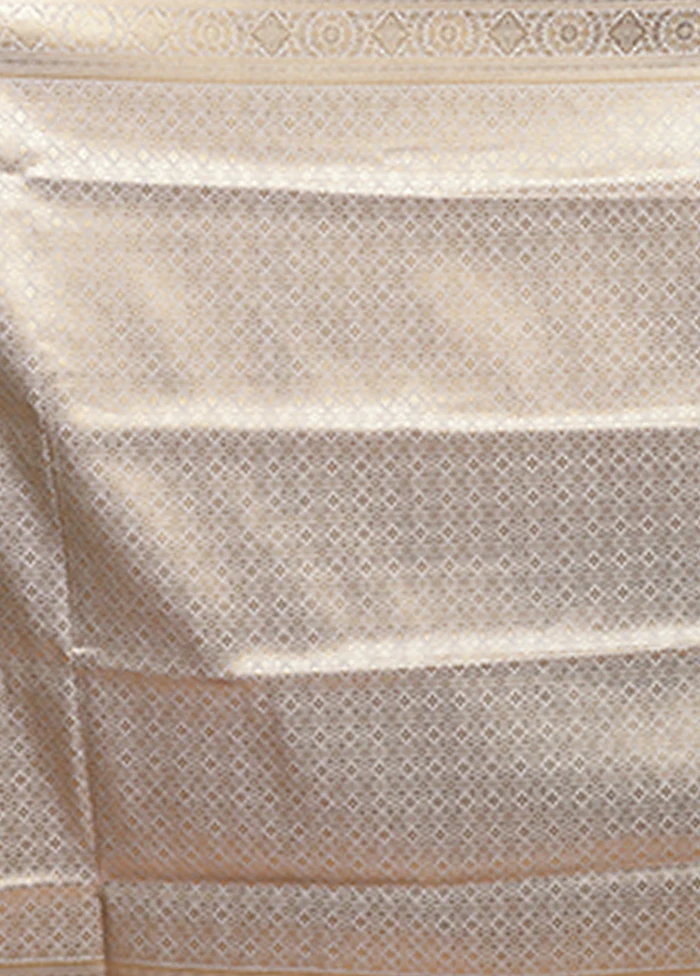 Grey Tanchoi Silk Saree With Blouse Piece - Image 5