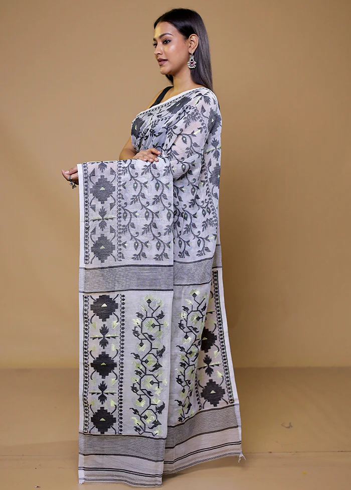 Grey Tant Jamdani Saree Without Blouse Piece - Image 4