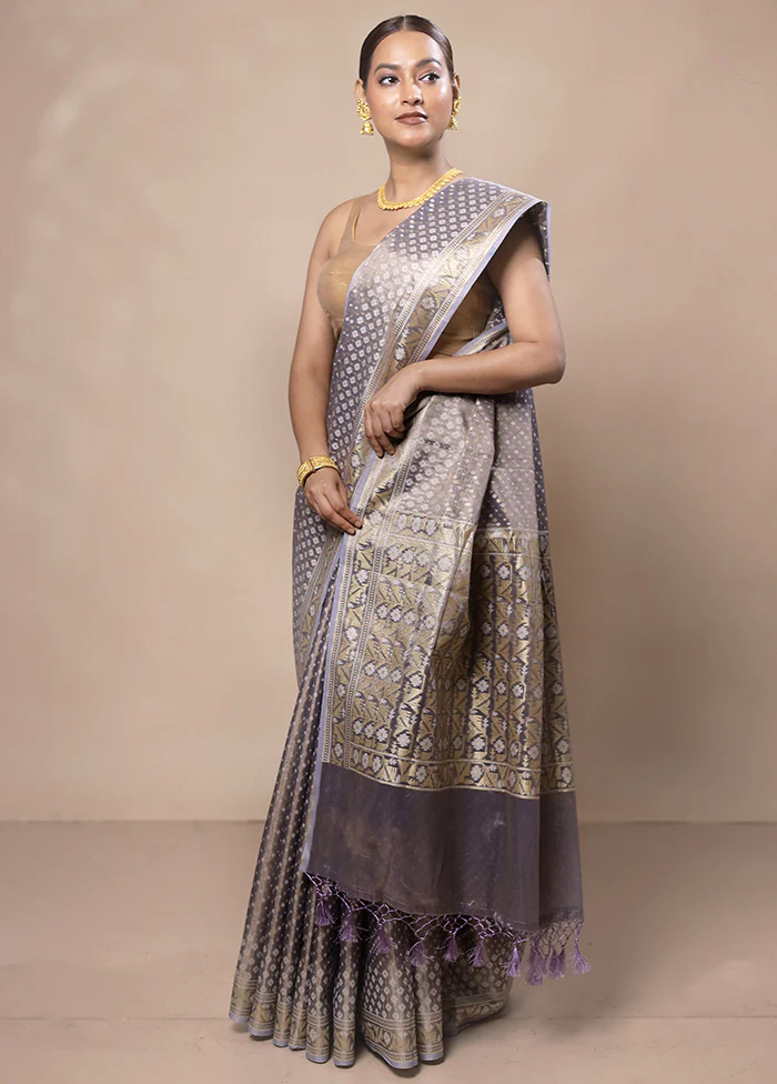 Grey Tissue Silk Saree With Blouse Piece - Image 4