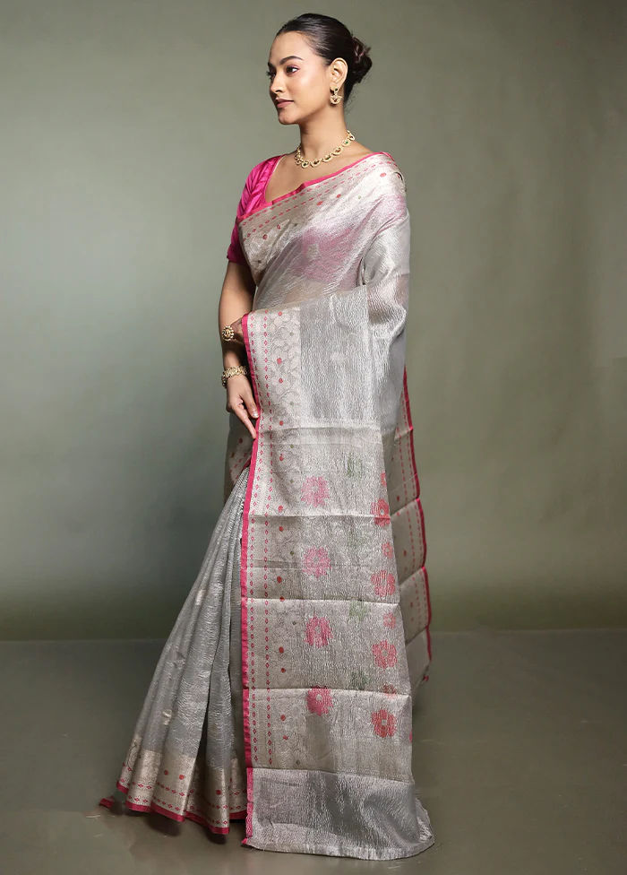 Grey Crushed Tissue Silk Saree With Blouse Piece - Image 4