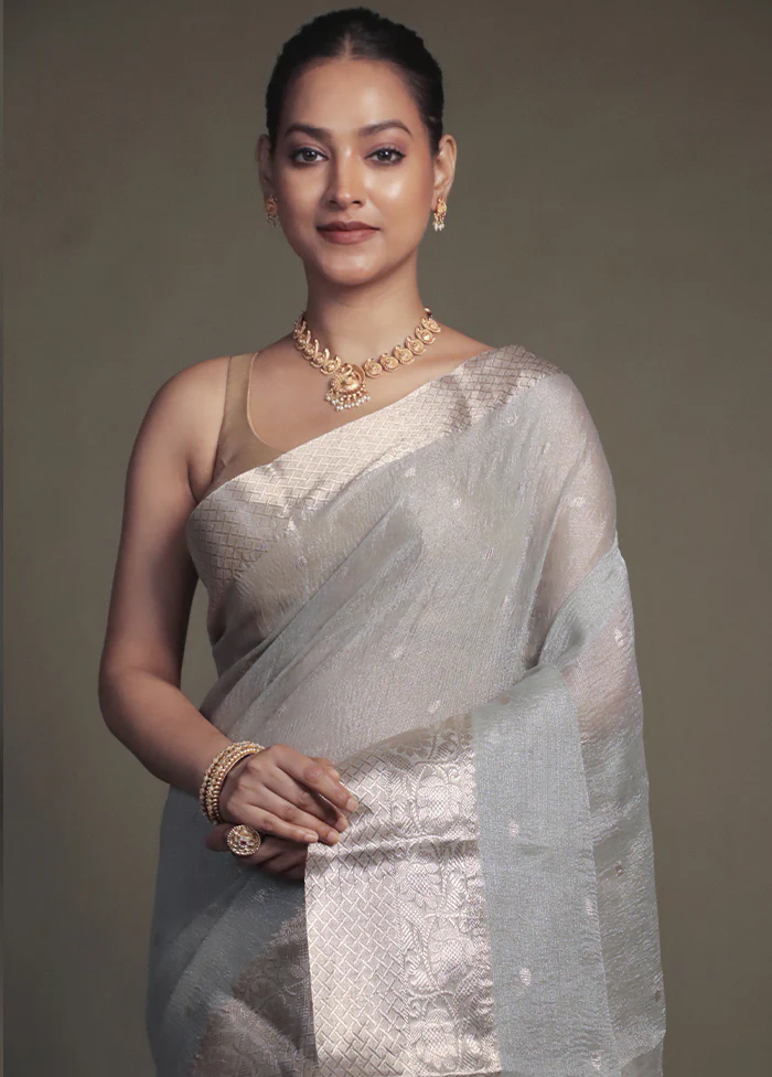 Grey Crushed Tissue Silk Saree With Blouse Piece - Image 2